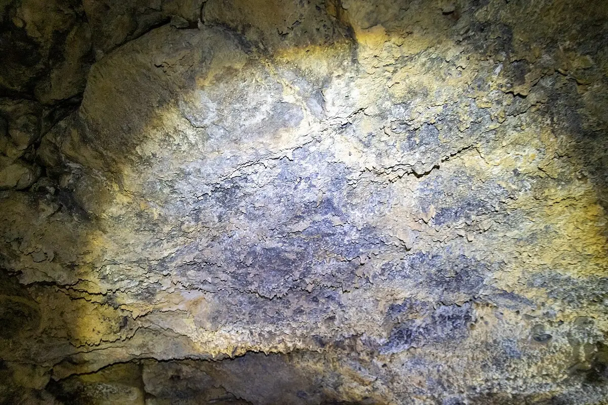 Vulkanische Lavaröhre in der Cueva del Viento bei Icod